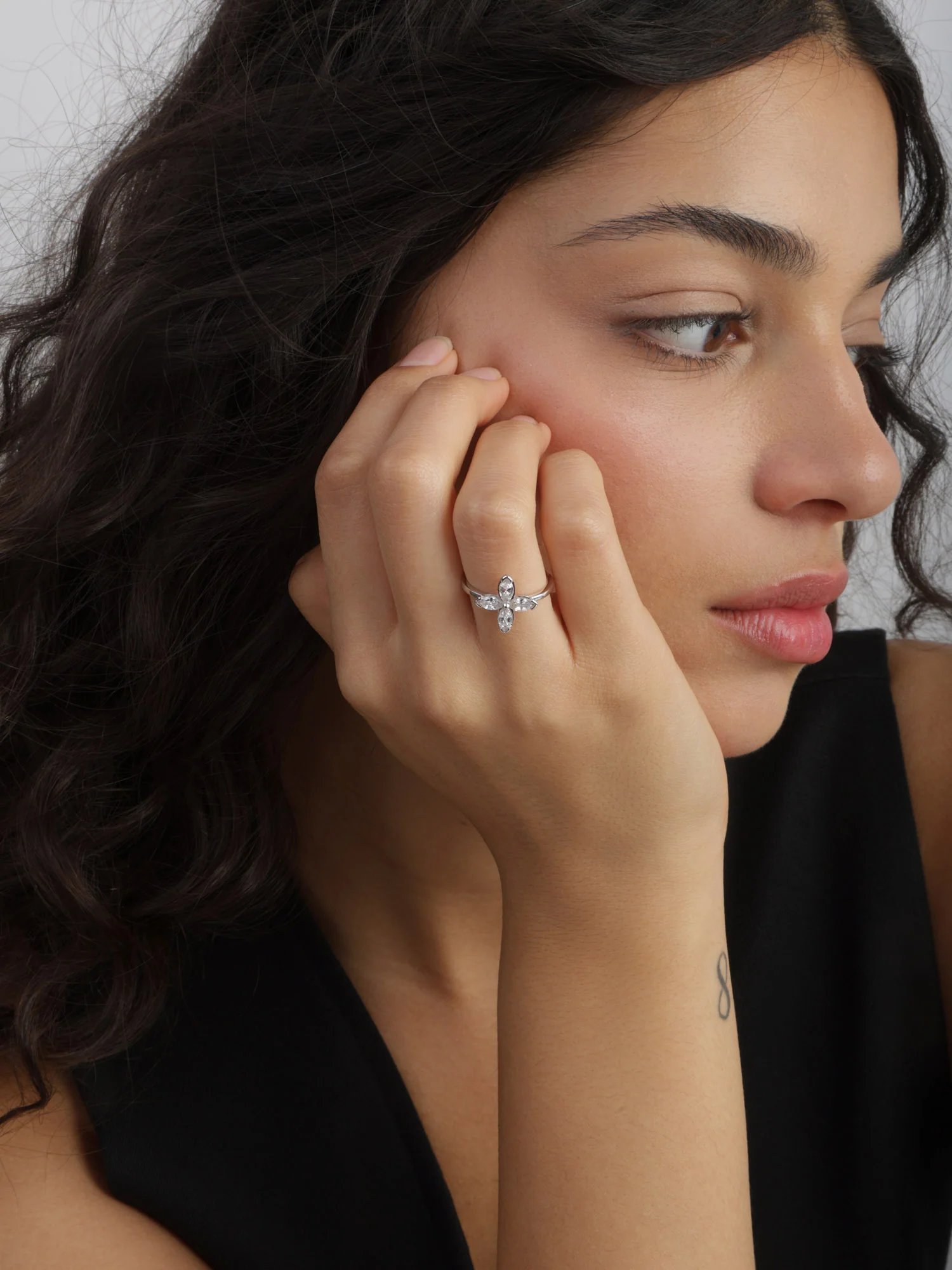 Anel flor em prata 925 com zircónias - Image 3